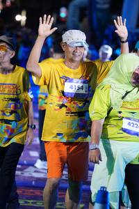 BIB: 4154, 422
                            <button type="button" onclick="openModal(26234323)" class="btn btn-primary btn-sm float-right btn-popup" data-toggle="modal" data-target=".modal-high-quality">
                        <i class="fas fa-shopping-cart"></i> Add to Cart
                    </button>
                                            <button type="button" onclick="isThisMe(26234323, true)" class="btn btn-success btn-sm float-right btn-popup btn-isme hidden" data-toggle="tooltip" data-placement="bottom" title="นี่คือรูปของคุณใช่ไหม คลิกที่นี่เพื่อเอาเข้าอัลบั้ม">
                        <i class="fas fa-plus"></i> Add to album
                    </button>
                    <button type="button" onclick="isThisMe(26234323, false)" class="btn btn-warning btn-sm float-right btn-popup btn-isnotme hidden">
                        <i class="fas fa-ban"></i> Remove from album
                    </button>